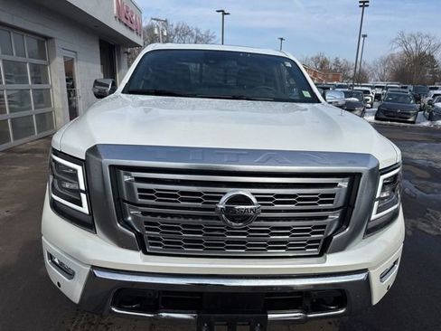 Used 2022 Nissan Titan Platinum Reserve w/ Moonroof Package image 8