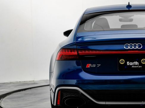 Used 2024 Audi RS 7 Performance w/ Executive Package image 12