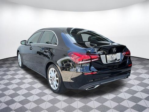 Used 2019 Mercedes-Benz A 220 image 3