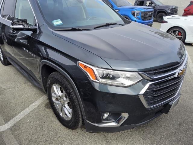 Used 2019 Chevrolet Traverse LT w/ LPO, 'HIT The Road' Package FWD image 2
