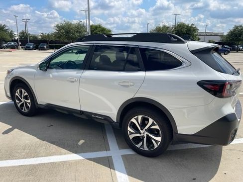 Used 2022 Subaru Outback Limited w/ Popular Package #2 AWD/4WD image 4
