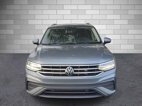 Used 2023 Volkswagen Tiguan SE FWD image 8