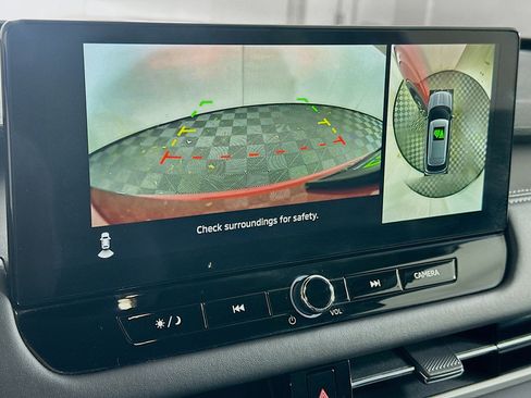 Used 2025 Mitsubishi Outlander SE image 22