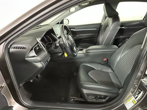 Used 2024 Toyota Camry SE FWD image 12