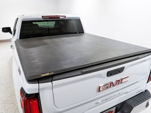 Used 2026 GMC Sierra 1500 SLT AWD/4WD image 11