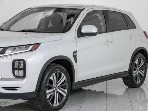 Used 2020 Mitsubishi Outlander Sport ES image 57