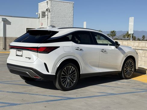 New 2026 Lexus RX 450h AWD image 10