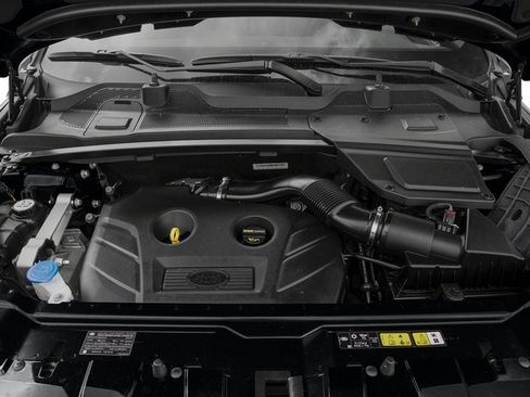 Used 2017 Land Rover Discovery Sport HSE image 13