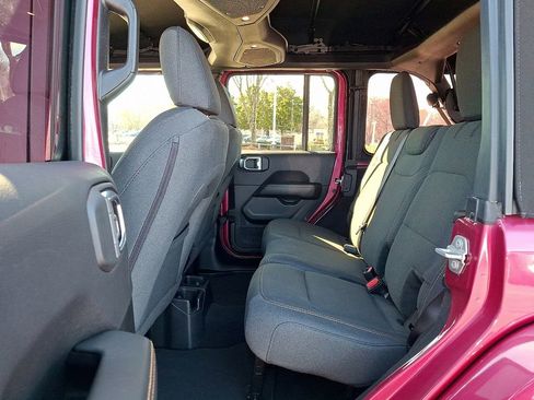 Used 2024 Jeep Wrangler Sahara w/ Safety Group image 10