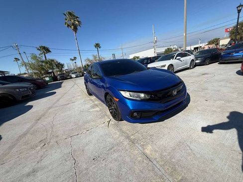 Used 2019 Honda Civic Sport image 2