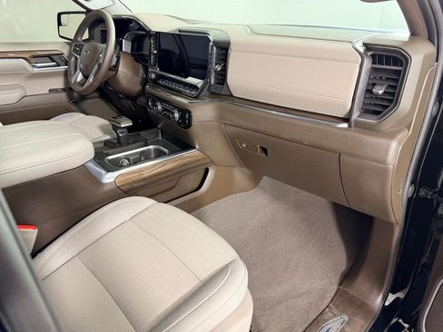 Used 2023 Chevrolet Silverado 1500 RST w/ Z71 Off-Road Package image 33