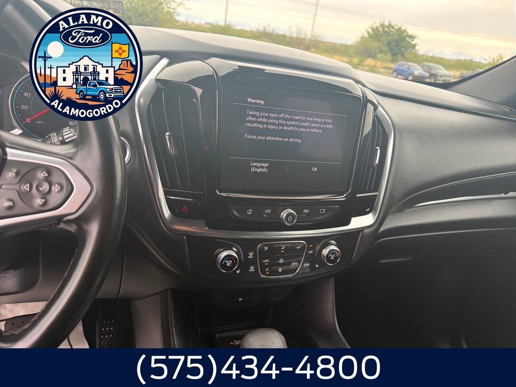 Used 2023 Chevrolet Traverse LT AWD/4WD image 17