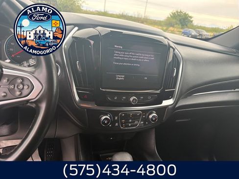 Used 2023 Chevrolet Traverse LT AWD/4WD image 17