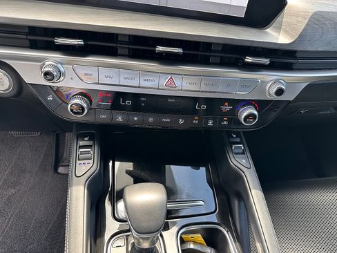 Used 2023 Kia Telluride EX X-Line AWD/4WD image 19