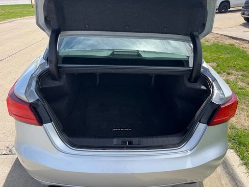 Used 2017 Nissan Maxima 3.5 SV FWD image 10