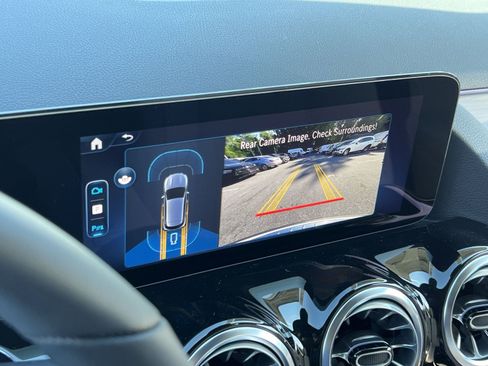 New 2026 Mercedes-Benz GLA 250 4MATIC image 24