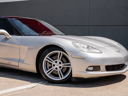 Used 2008 Chevrolet Corvette Coupe w/ Preferred Equipment Group RWD image 46