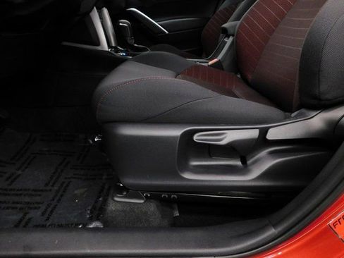 Used 2025 Toyota Corolla Cross AWD Hybrid image 19