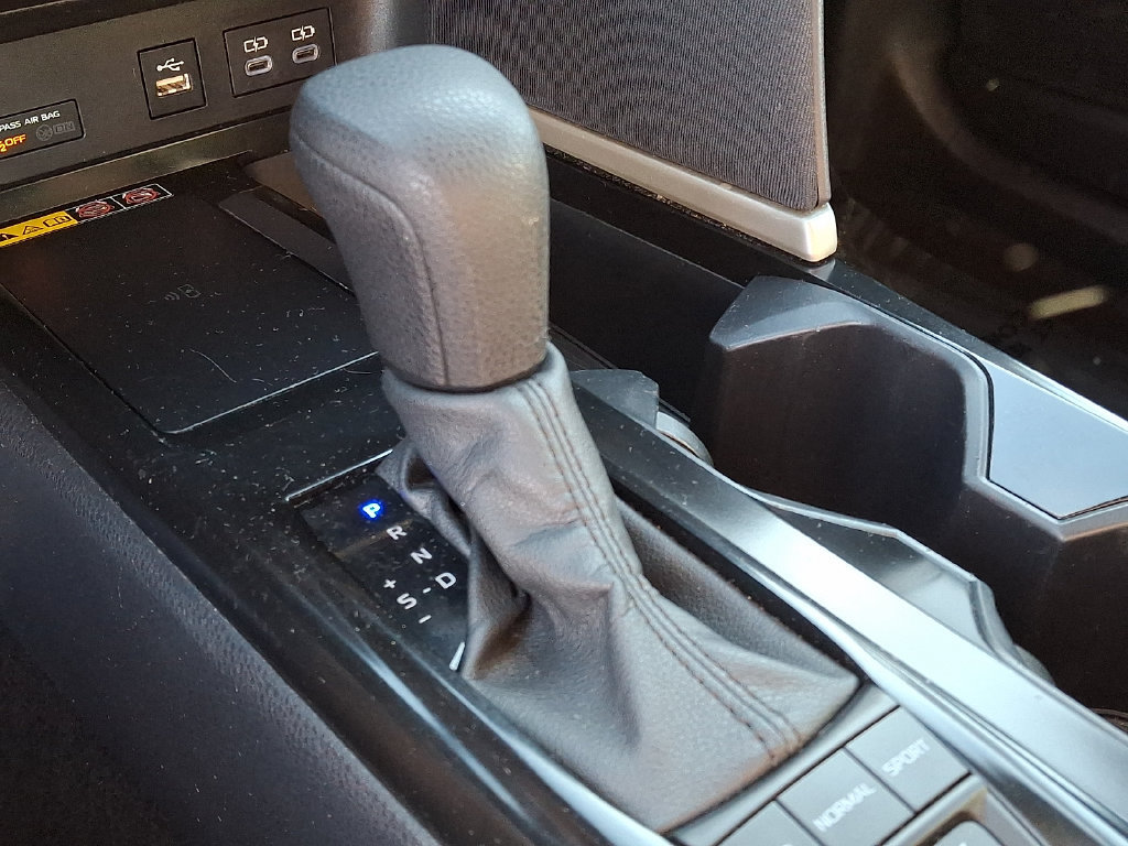 Certified 2025 Toyota Camry LE FWD image 17