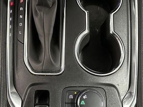 Certified 2023 Chevrolet Traverse LT image 13