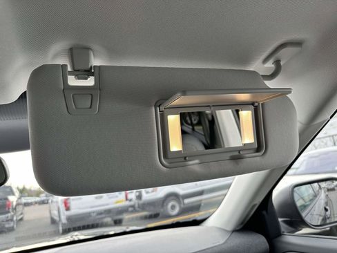 Used 2025 Ford Explorer Active image 29