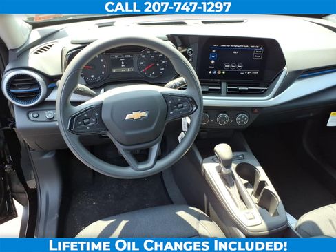 New 2026 Chevrolet Trax LS w/ LS Convenience Package FWD image 14