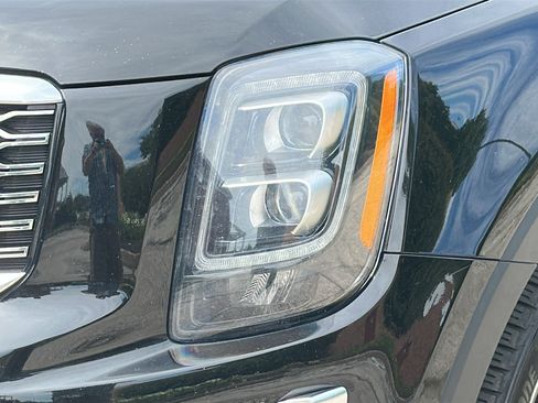 Used 2021 Kia Telluride EX w/ EX Premium Package FWD image 4