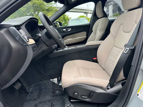 New 2026 Volvo XC60 B5 Plus w/ Protection Package Premier image 19