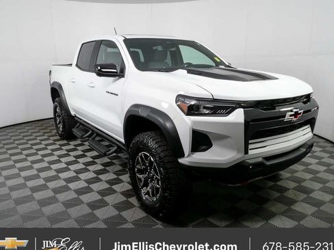 Used 2026 Chevrolet Colorado ZR2 w/ Technology Package AWD/4WD image 1