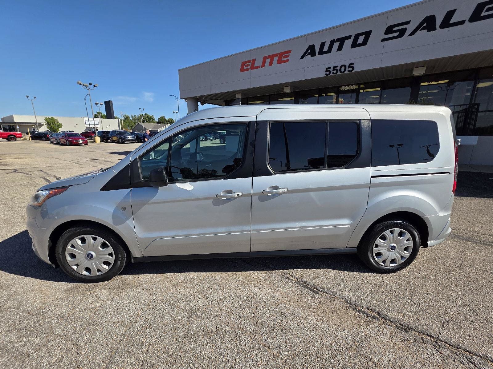 Used 2022 Ford Transit Connect XLT FWD image 8