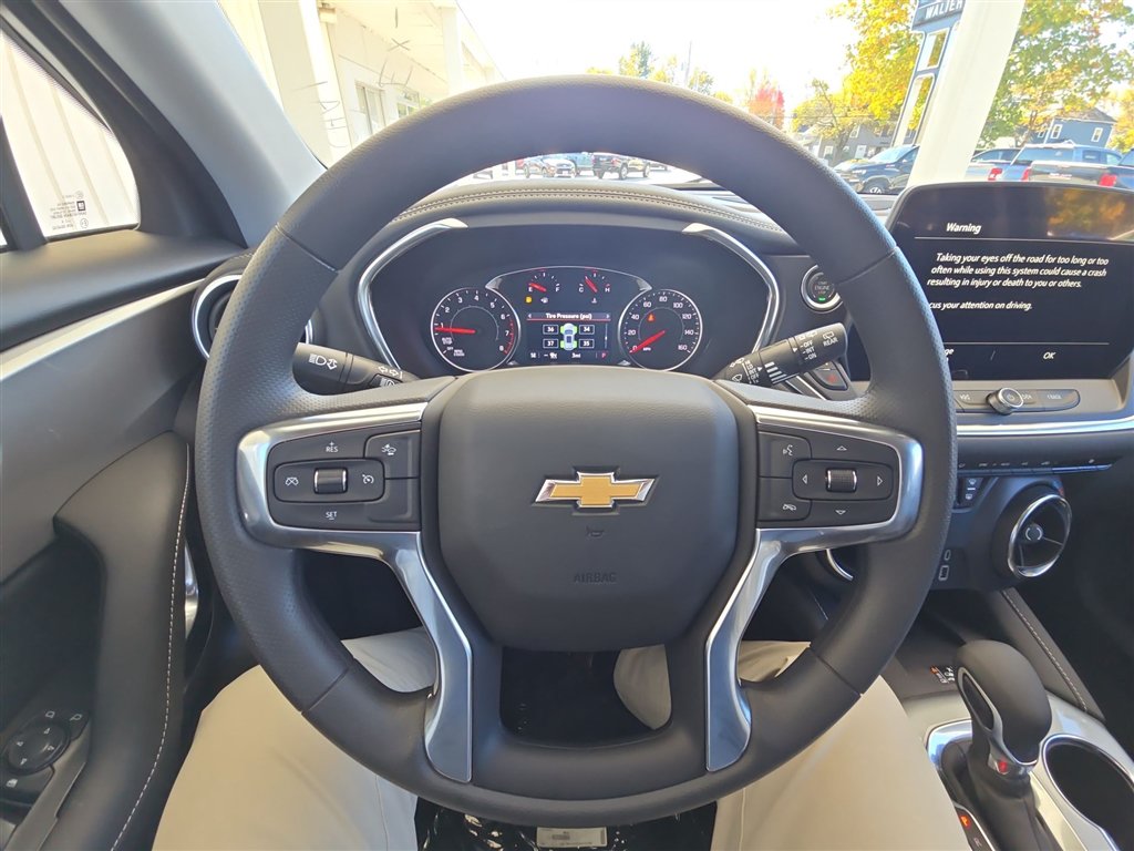 New 2026 Chevrolet Blazer LT w/ Convenience Package AWD/4WD image 11