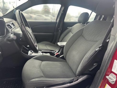 Used 2011 Chrysler 200 Touring image 14