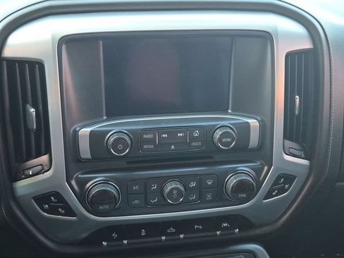 Used 2018 GMC Sierra 1500 SLT AWD/4WD image 23