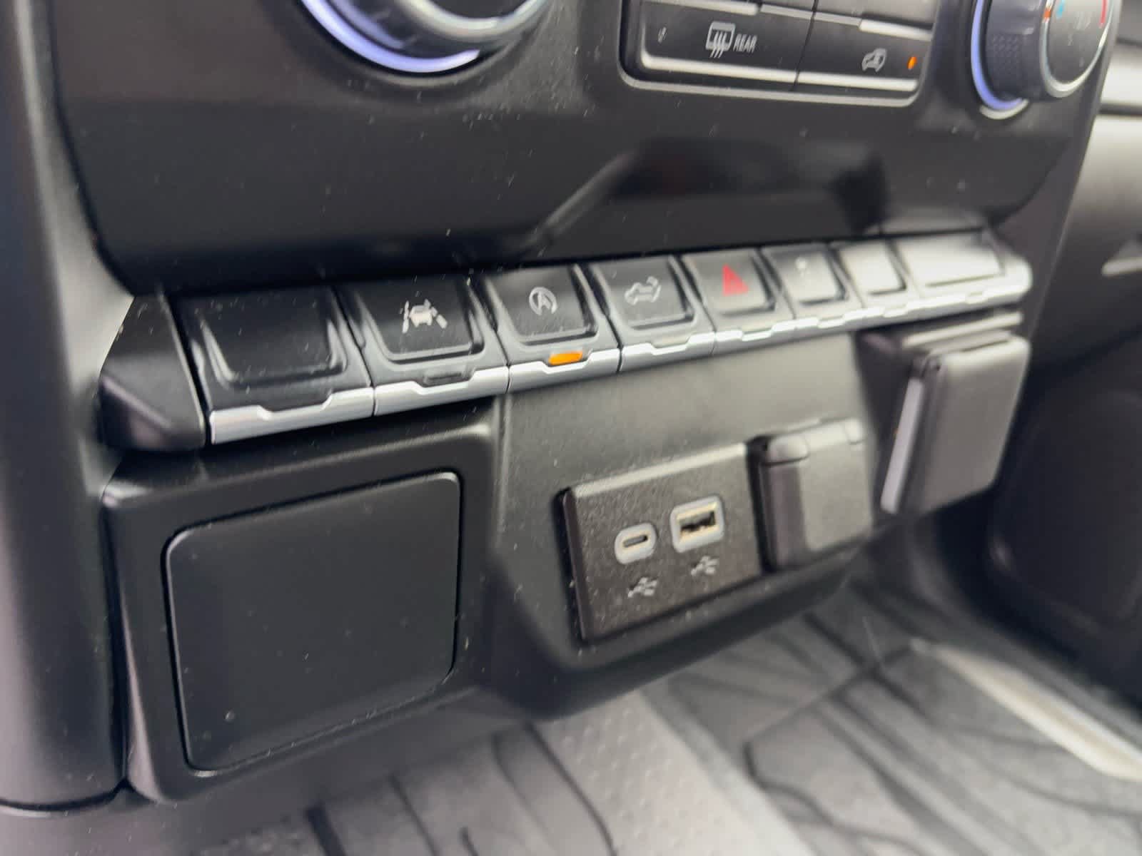 Used 2025 Chevrolet Silverado 1500 Custom RWD image 23