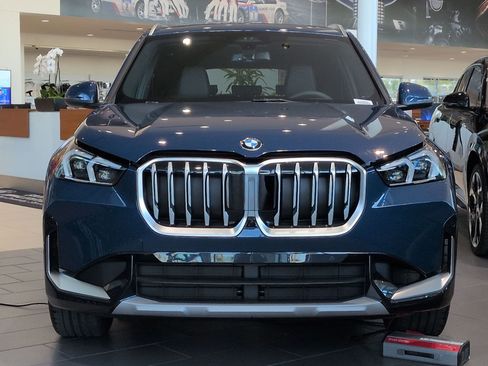 New 2026 BMW X1 xDrive28i w/ Technology Package image 3
