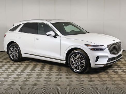 Used 2023 Genesis GV70 2.5T Advanced w/ Advanced Package image 2