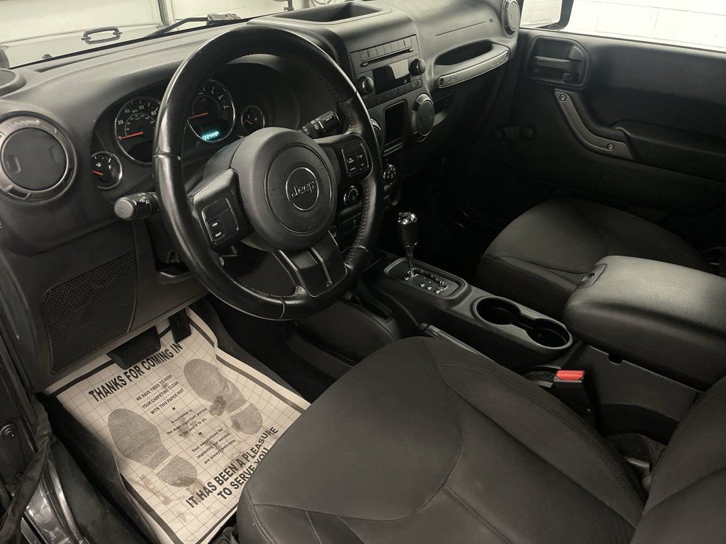 Used 2018 Jeep Wrangler Sport AWD/4WD image 4