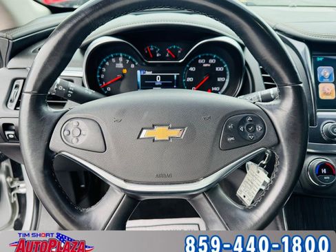 Used 2017 Chevrolet Impala LT image 27