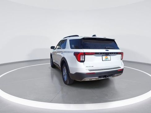 New 2026 Ford Explorer Active w/ Active Comfort Package image 8