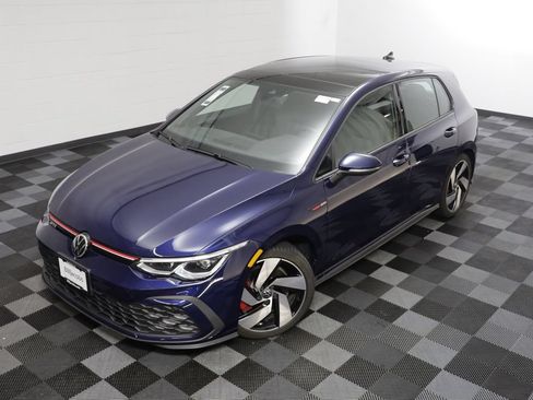 Used 2022 Volkswagen GTI SE FWD image 2