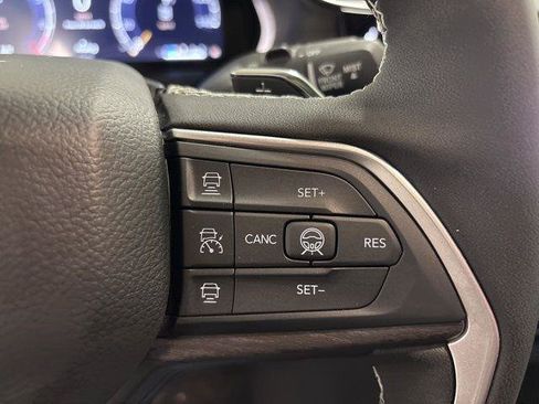 Used 2026 Jeep Grand Cherokee Altitude AWD/4WD image 20