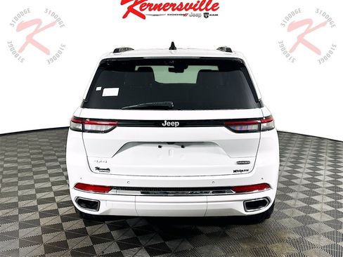 New 2025 Jeep Grand Cherokee Overland image 6