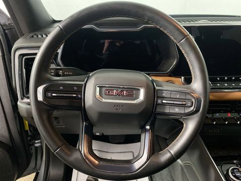 Used 2023 GMC Canyon AT4 w/ Technology Package AWD/4WD image 14