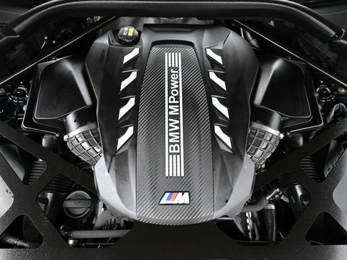 Used 2023 BMW X5 M w/ Competition Package image 28