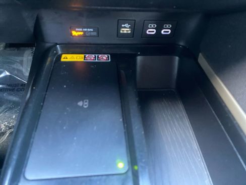 Used 2025 Toyota Camry LE image 26