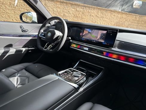 Used 2026 BMW 740i xDrive w/ Premium Package AWD/4WD image 10