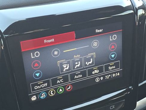Used 2023 Chevrolet Traverse RS w/ LPO, Floor Liner Package AWD/4WD image 38