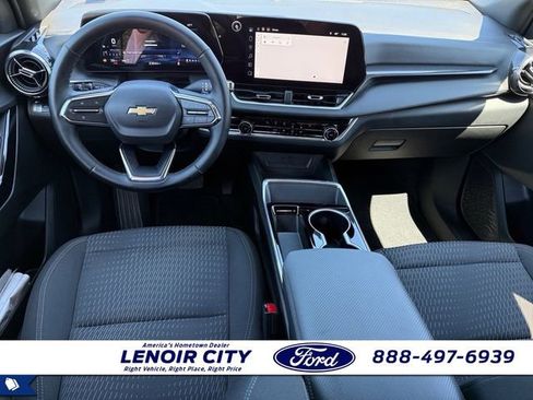 Used 2025 Chevrolet Equinox LT AWD/4WD image 15