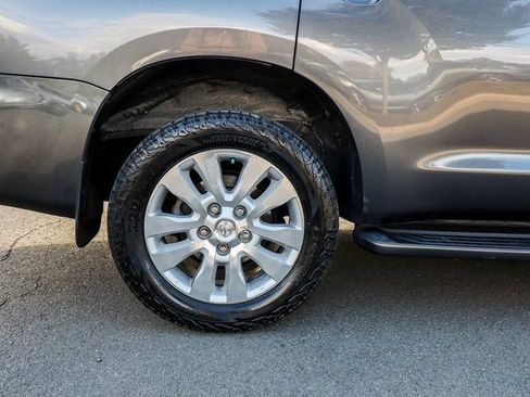 Used 2016 Toyota Sequoia Platinum image 26
