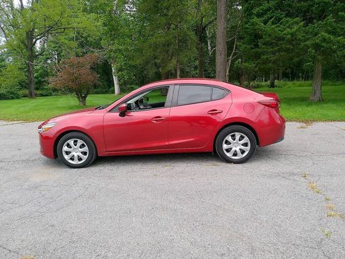 Used 2017 MAZDA MAZDA3 Sport FWD image 6
